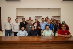 Lee más sobre el artículo Gobernadora recibe a pescadores para escuchar sus inquietudes sobre diversos temas