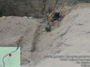 Lee más sobre el artículo Empresa de autopista Manzanillo–Colima acuerda obras y atención de daños con habitantes de La Salada