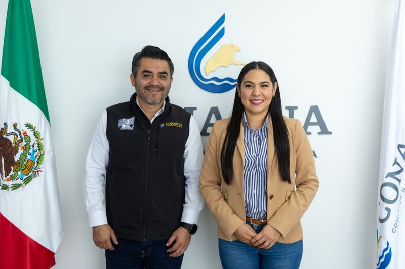 En este momento estás viendo Indira Vizcaíno revisa proyectos hídricos para Colima en reunión con Conagua