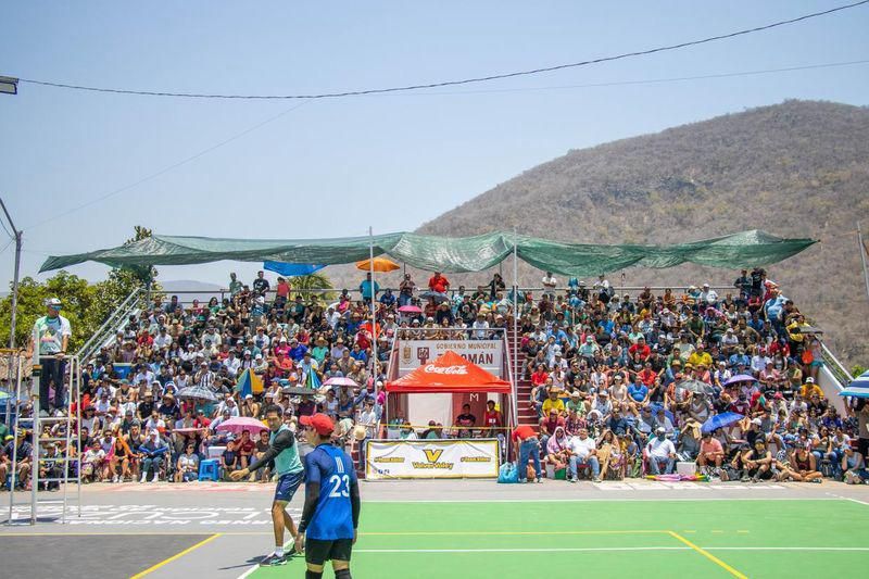 En este momento estás viendo Equipos confirman participación en el Torneo Nacional de Voleibol Alcuzahue 2026