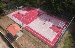 Lee más sobre el artículo Gobierno de Rosi Bayardo recupera 20 canchas deportivas en Manzanillo