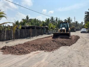 Lee más sobre el artículo Rehabilitan camino principal de acceso a Boca de Pascuales