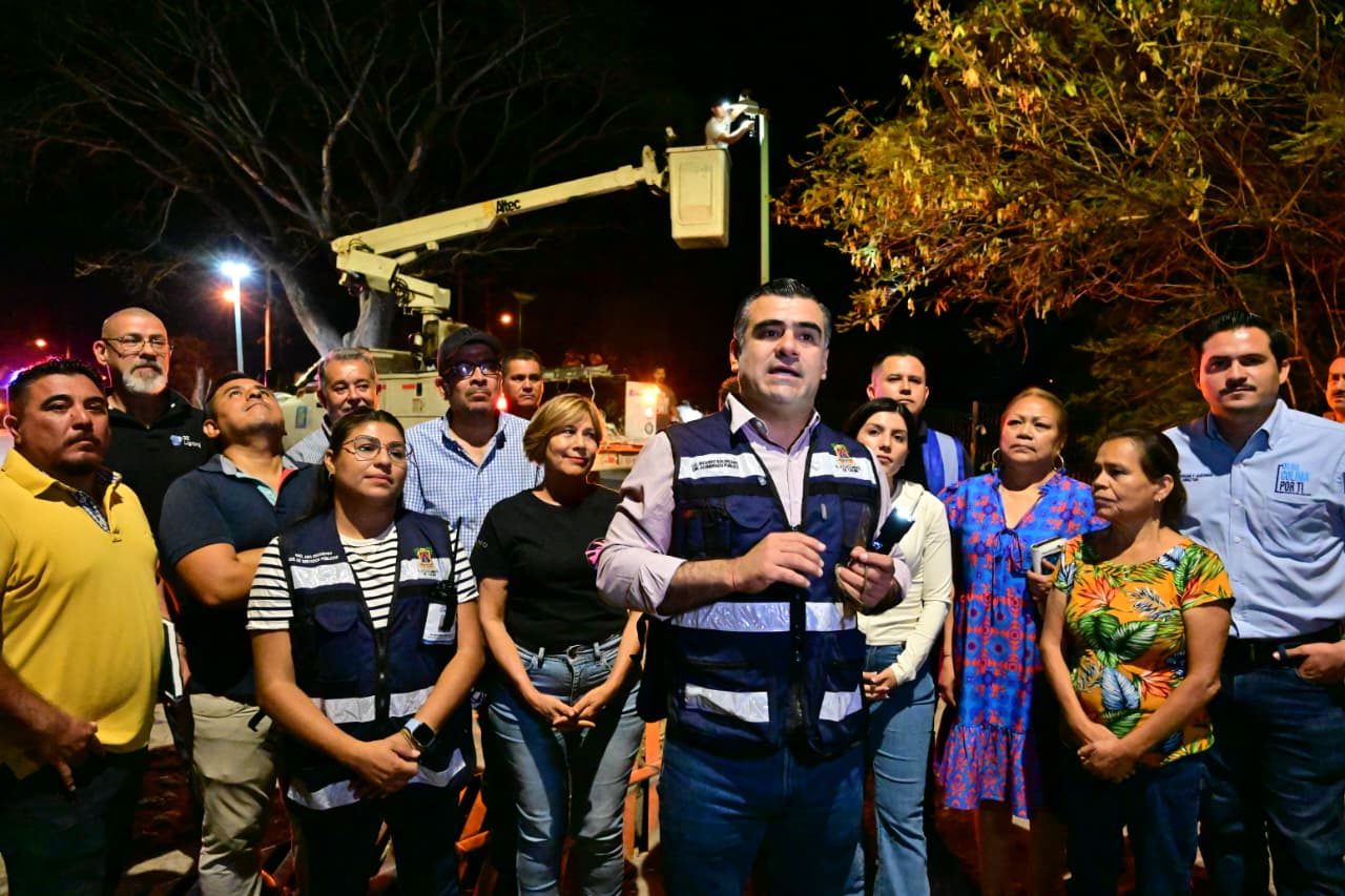 En este momento estás viendo Supervisa Riult Rivera alumbrado nocturno en la Nuevo Milenio