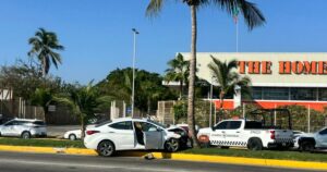Lee más sobre el artículo Asesinan a hombre en boulevard costero de Manzanillo
