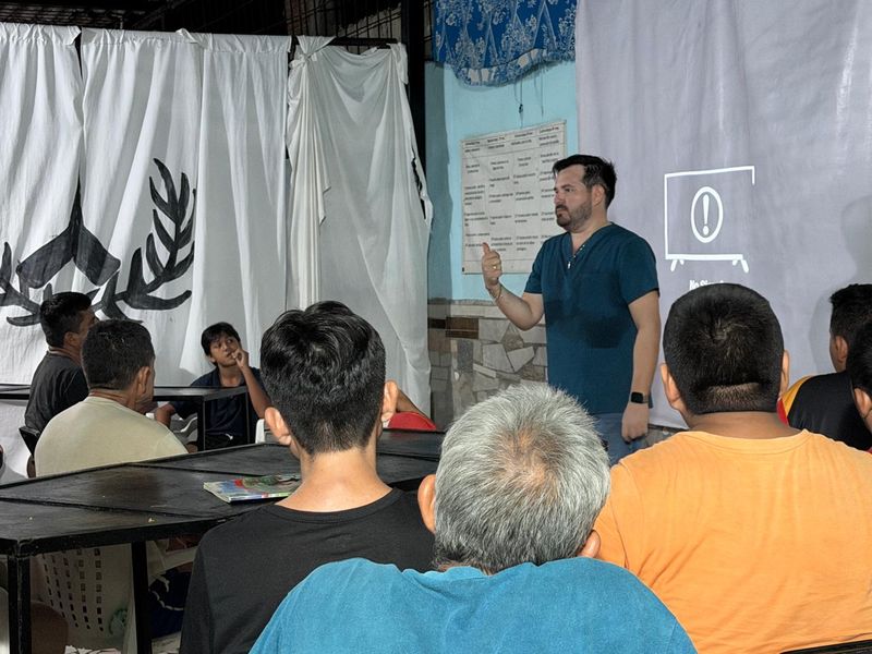 En este momento estás viendo Adicciones y delito, una combinación alarmante: criminólogo alerta sobre casos en centros de rehabilitación