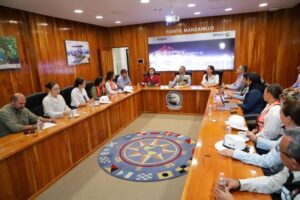 Lee más sobre el artículo Diputadas y diputados dialogan con titular de Asipona Manzanillo sobre crecimiento del puerto