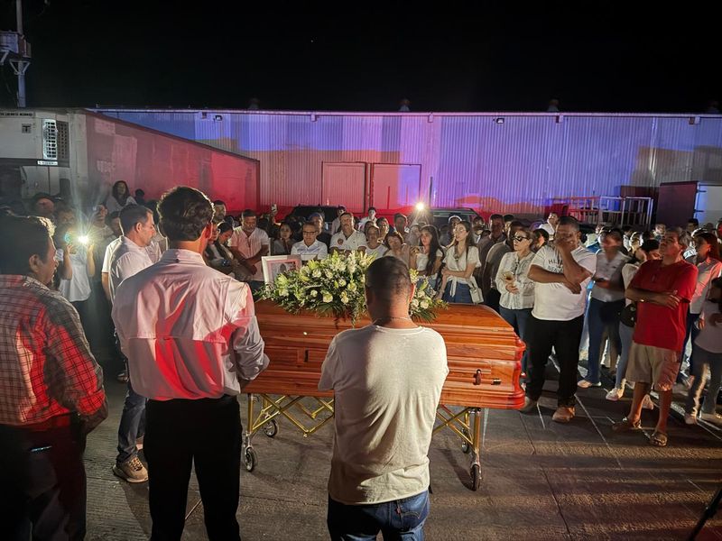En este momento estás viendo Cerro de Ortega despide a Edy Ochoa con emotivo homenaje