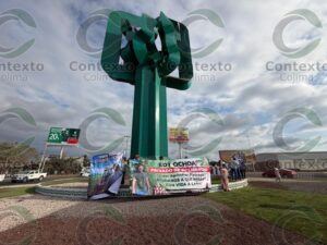 Lee más sobre el artículo Familiares y amigos de “Edy” Ochoa se manifiestan en Tecomán para exigir su aparición