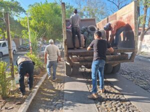 Lee más sobre el artículo Realizan jornada de descacharrización en Tecomán