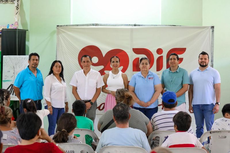 En este momento estás viendo Concluye DIF Tecomán taller de crianza positiva para fortalecer a familias del municipio