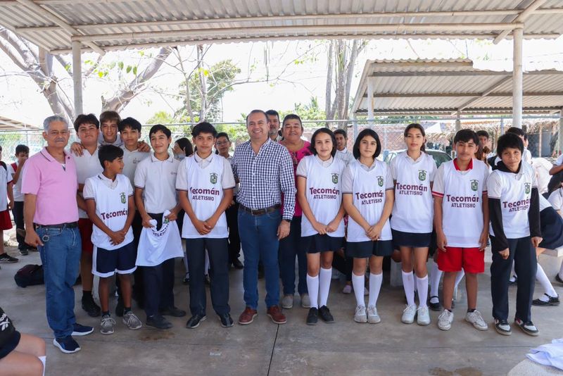 En este momento estás viendo Apoya Tecomán a jóvenes deportistas rumbo a Juegos Escolares 2026