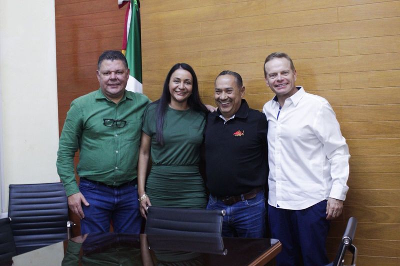 En este momento estás viendo Dirigencia Nacional del PVEM presenta a Virgilio Mendoza, ante fuerza sindical de Colima, como su proyecto rumbo al 2027