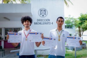 Lee más sobre el artículo Constancia, estrategias y asesoría, esenciales para obtener resultados en olimpiadas del conocimiento: André y Leonardo