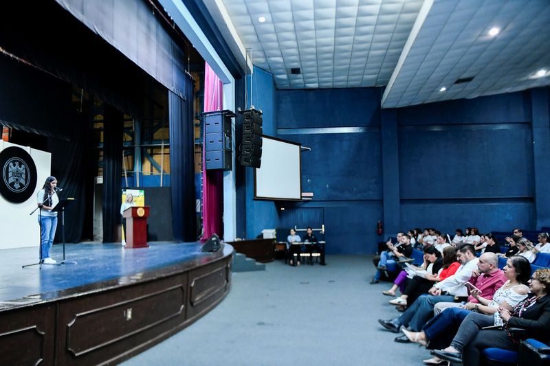 En este momento estás viendo Alondra, del Bachillerato 1 y César, del Colegio Gandhi, a la final del Concurso de Lectura en Voz Alta