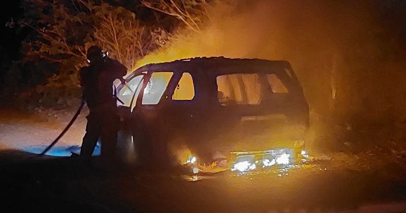 En este momento estás viendo Investigan incendio de camioneta tras violento crimen en Primaveras del Real