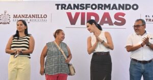 Lee más sobre el artículo Rosi Bayardo entrega apoyos para mejoramiento de viviendas