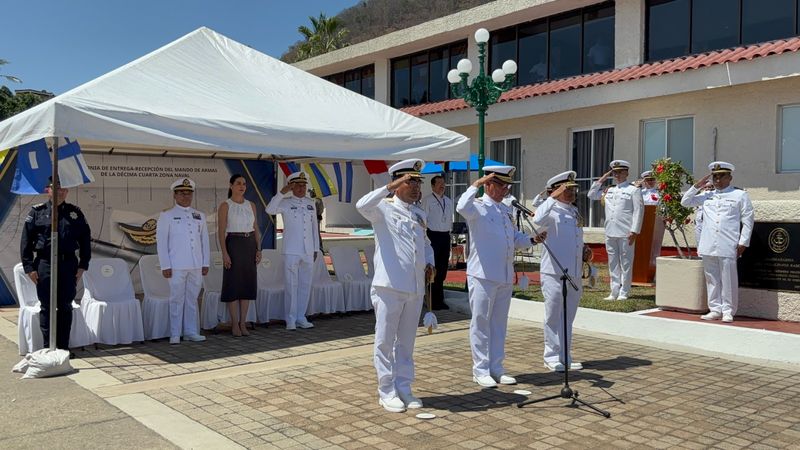 En este momento estás viendo Realizan cambio de mando en la Décimo Cuarta Zona Naval