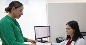 Lee más sobre el artículo Brinda IMSS Colima atención integral a personas con enfermedad de Parkinson