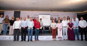 Lee más sobre el artículo Indira Vizcaíno firma convenio con Gobierno de México para sumar a Colima al Mundial Social 2026