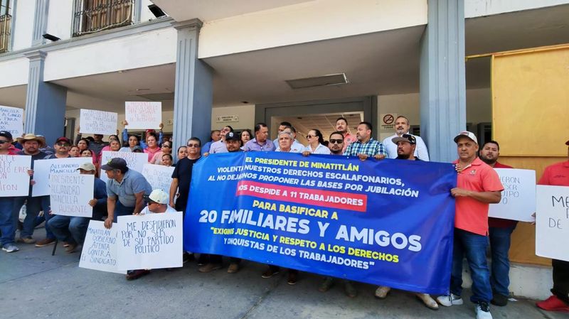 En este momento estás viendo Despide alcalde de Minatitlán a once sindicalizados; acusan basificación de familiares