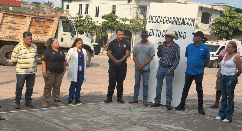 En este momento estás viendo Refuerza Ayuntamiento de Armería acciones de limpieza y prevención contra el dengue