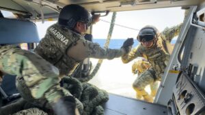 Lee más sobre el artículo La Fuerza Naval del Pacífico concluye con éxito Ejercicio de Adiestramiento de Nivel Cinco en Playa “Las Brisas” en Manzanillo