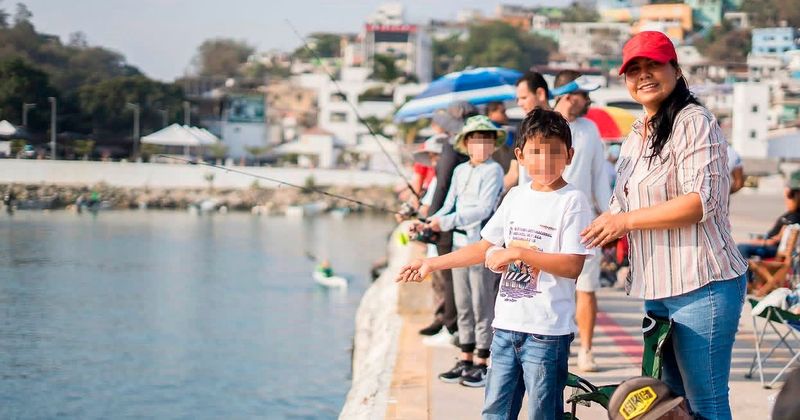 En este momento estás viendo Récord de participantes en torneo internacional infantil de pesca en Manzanillo; fueron casi 750 menores