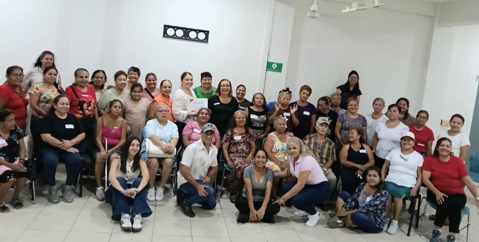 En este momento estás viendo Promueven salud física y emocional en adultos mayores con danzaterapia en Tecomán