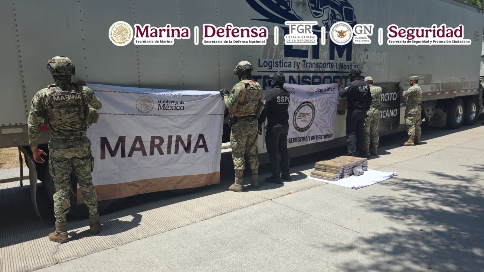 En este momento estás viendo En Colima, autoridades federales aseguran 60 kilos de enervantes ocultos en las paredes de un tractocamión