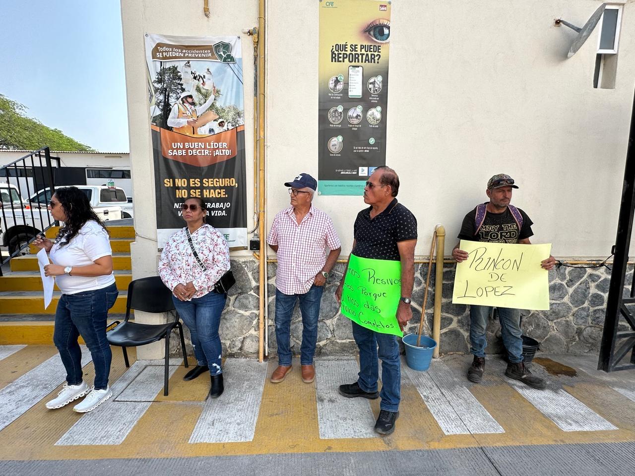 En este momento estás viendo Apagones en Rincón de López ponen en riesgo vacunas del centro de salud