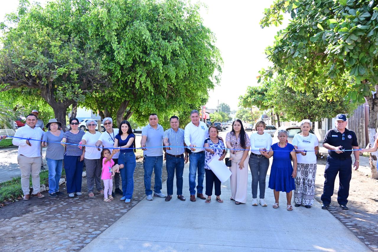 En este momento estás viendo Compromiso cumplido: nueva calle en El Diezmo mejora la vida de las familias