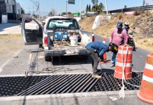 Lee más sobre el artículo Reparan alcantarilla dañada en libramiento Ejército Mexicano en Colima