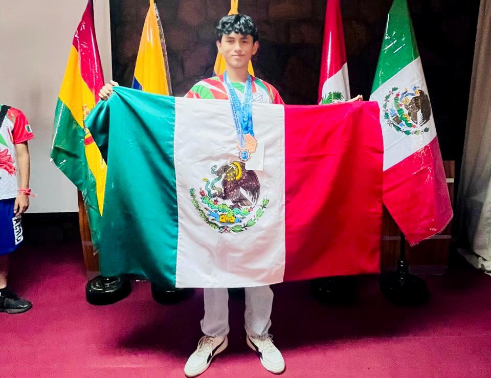 En este momento estás viendo Colimense triunfa en Torneo Internacional de Jóvenes Matemáticos 2026, en Perú