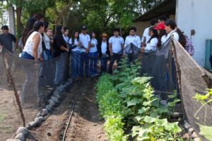 Lee más sobre el artículo Continúan enriqueciendo formación ambiental de bachilleres con tercera sesión de “Prácticas en Territorio Biodiverso”