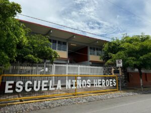 Lee más sobre el artículo Nadie puede condicionar certificados ni inscripciones por cuotas escolares en Tecomán