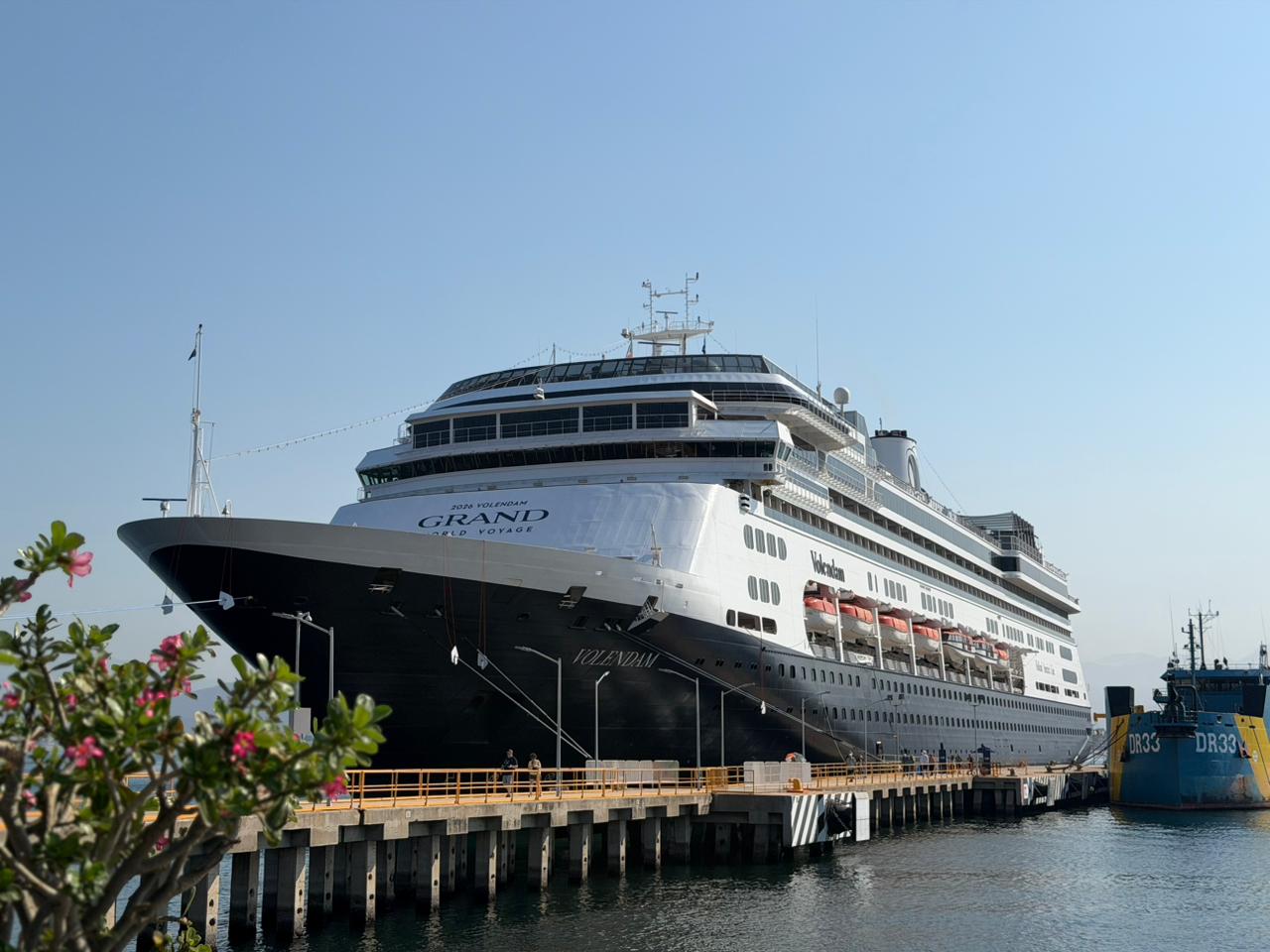 En este momento estás viendo Arriba crucero Volendam a Manzanillo; fortalece la llegada de turismo internacional al destino colimense