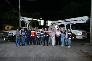 Lee más sobre el artículo Colonias del oriente de Colima quedan iluminadas al 100% tras supervisión de Riult Rivera