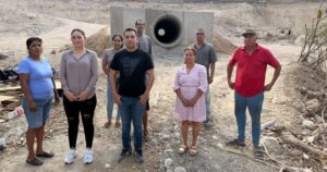 Lee más sobre el artículo Habitantes de La Salada acusan incumplimientos de Pinfra y exigen intervención de Indira Vizcaíno