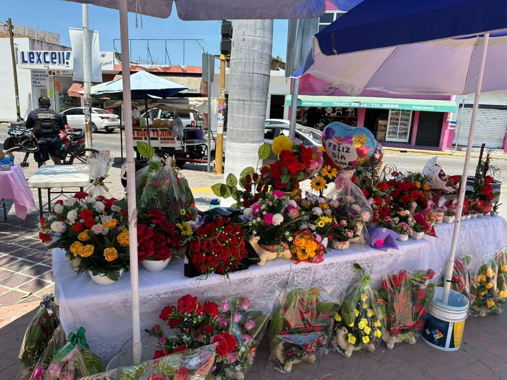En este momento estás viendo Armando Reyna invita a visitar el Pabellón del Día de la Madre
