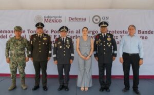 Lee más sobre el artículo Indira Vizcaíno participó en toma de posesión del General Pérez Vara como nuevo coordinador de la Guardia Nacional en Colima