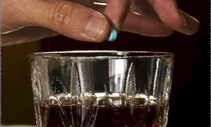 En este momento estás viendo Alertan sobre riesgo de drogas en bebidas en centros nocturnos