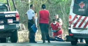Lee más sobre el artículo Motociclista resulta lesionado tras derrapar en la carretera Tecomán–Boca de Pascuales