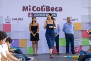 Lee más sobre el artículo Indira: hoy nacer en Colima es garantía de tener acceso a la educación con ColiBecas y programas federales