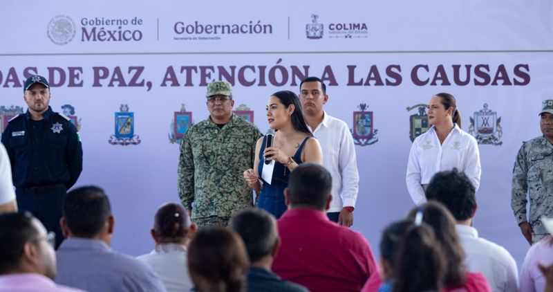 En este momento estás viendo Indira Vizcaíno encabezó la Feria por la Paz en Coquimatlán; permite dialogar con la niñez y jóvenes