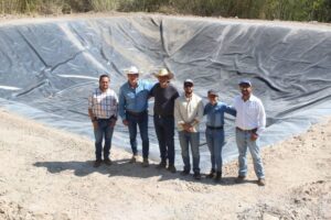 Lee más sobre el artículo Supervisan y entregan obras hidroagrícolas y caminos sacacosechas en Comala, Coquimatlán y Colima
