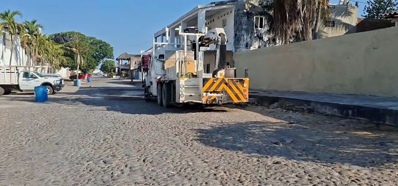 En este momento estás viendo Piden a Ferromex responder por afectaciones en calles de Cuyutlán