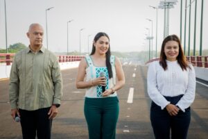 Lee más sobre el artículo Indira Vizcaíno y titular de SICT inauguraron el Arco Sur de Colima, en enlace con la presidenta Claudia Sheinbaum