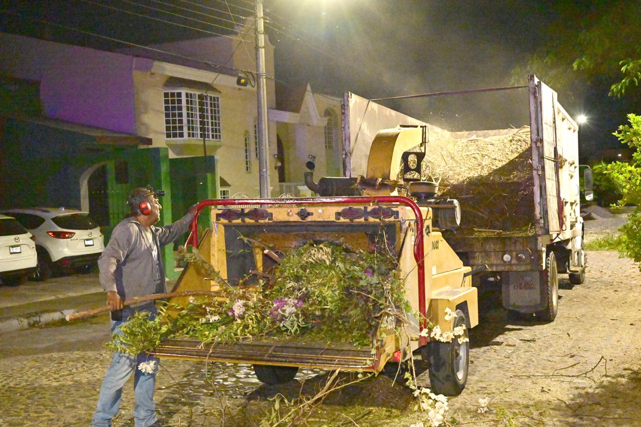 En este momento estás viendo Riult Rivera deja iluminada al 100% la colonia Jardines Vista Hermosa III
