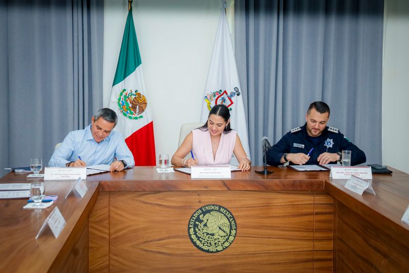 En este momento estás viendo Firman convenio para llevar arte, cultura y educación a centros penitenciarios de Colima