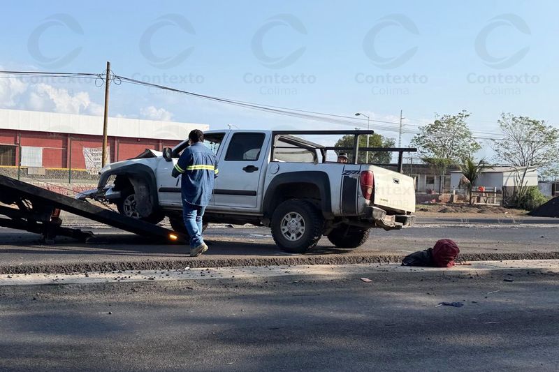 En este momento estás viendo Tres lesionados tras choque por alcance en la autopista Manzanillo – Colima